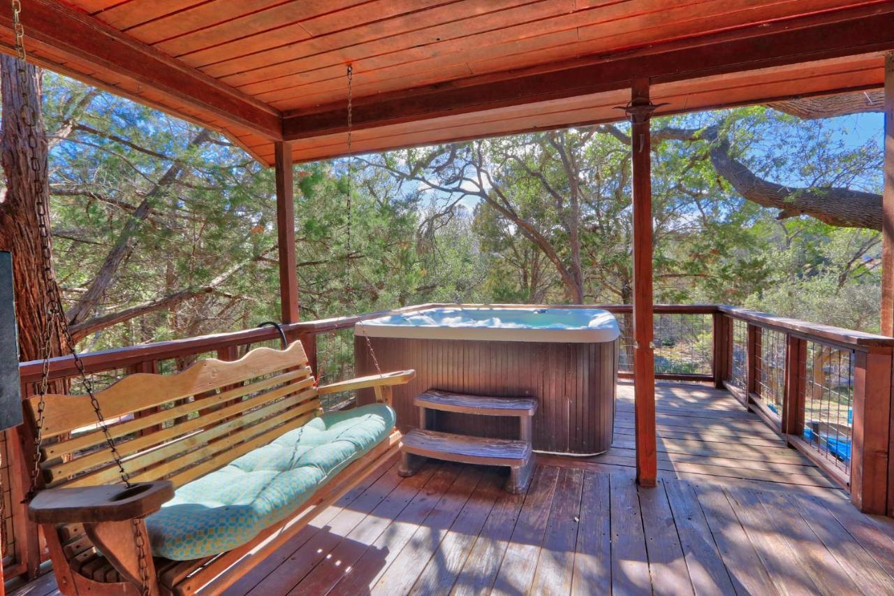 Falls Log Home Wimberley Exterior photo