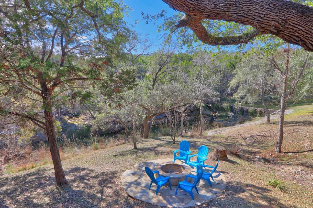 Falls Log Home Wimberley Exterior photo